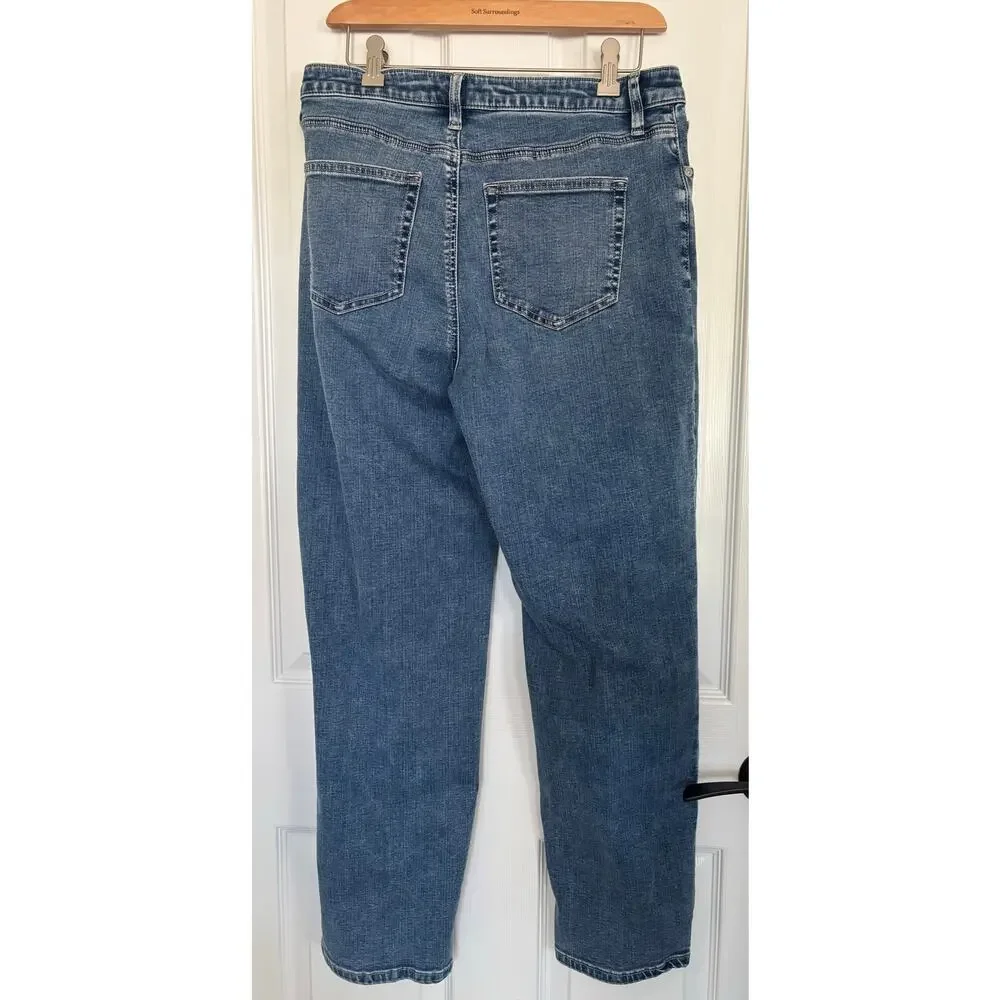 Tommy Bahama High Rise Straight Size 10 30